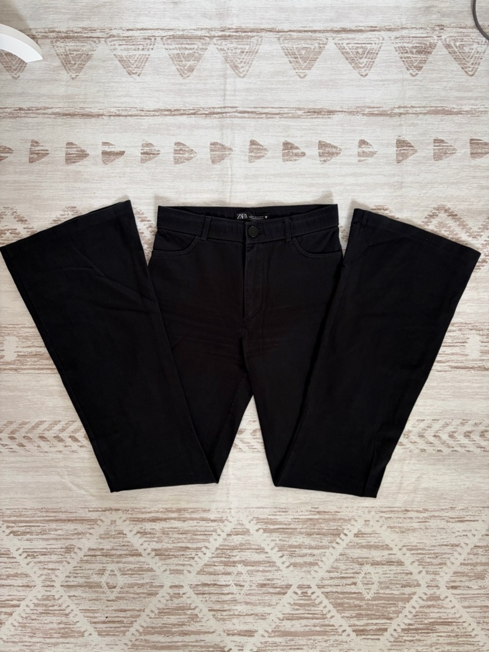 ZARA black bootcut pants – Size Medium